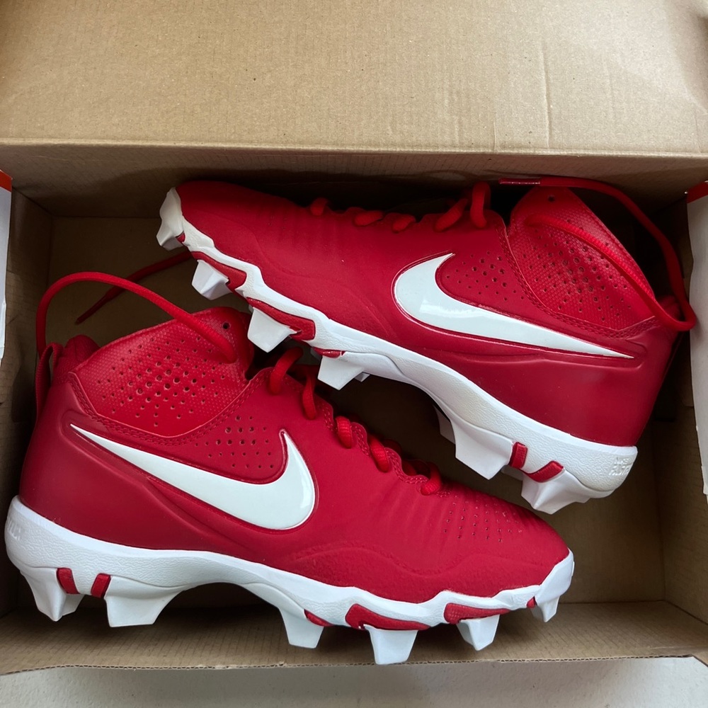 Nike baseball cleats